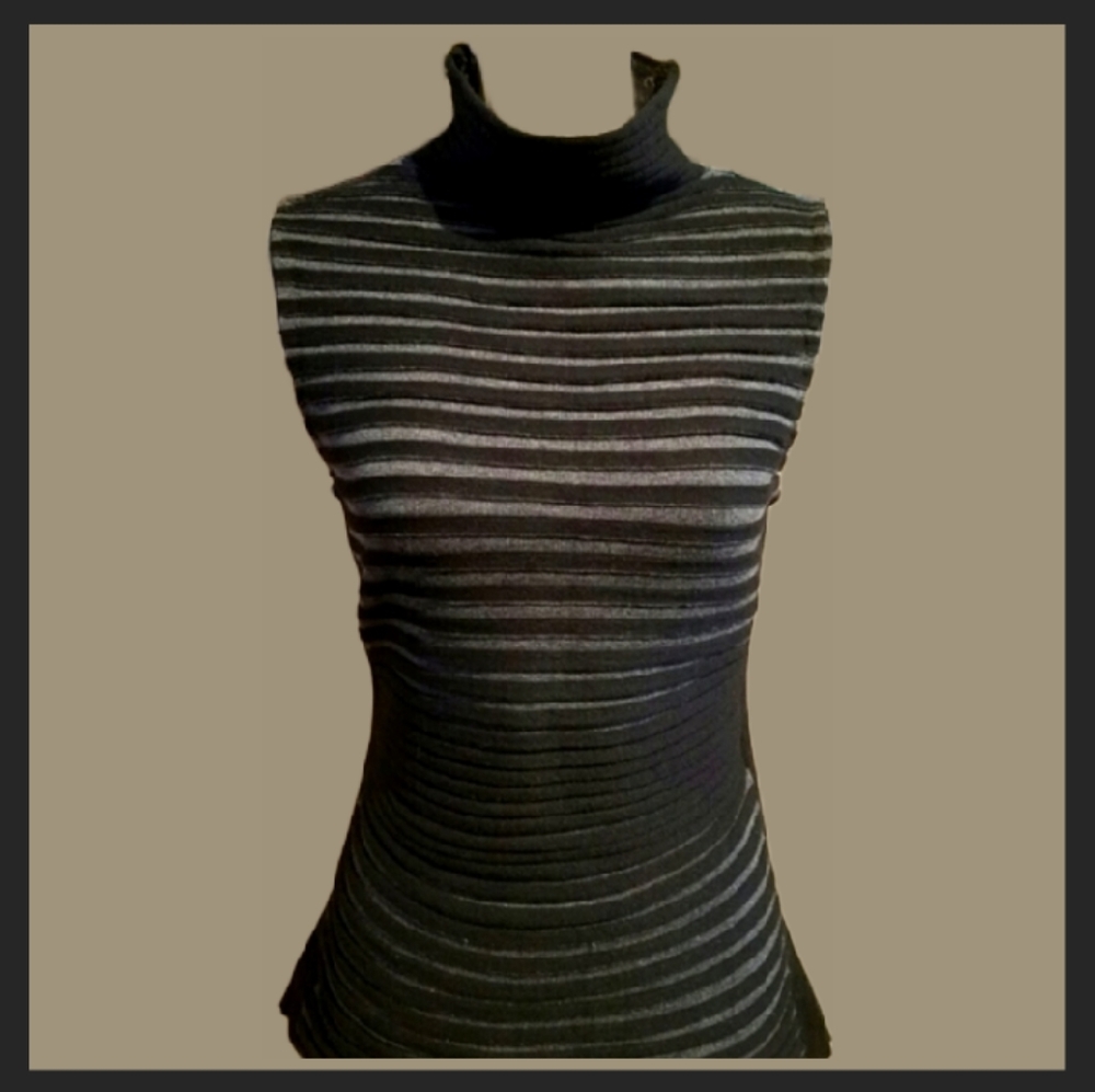 Karisma Charcoal Grey & Black Wide Ombre Striped Turtleneck HP!
